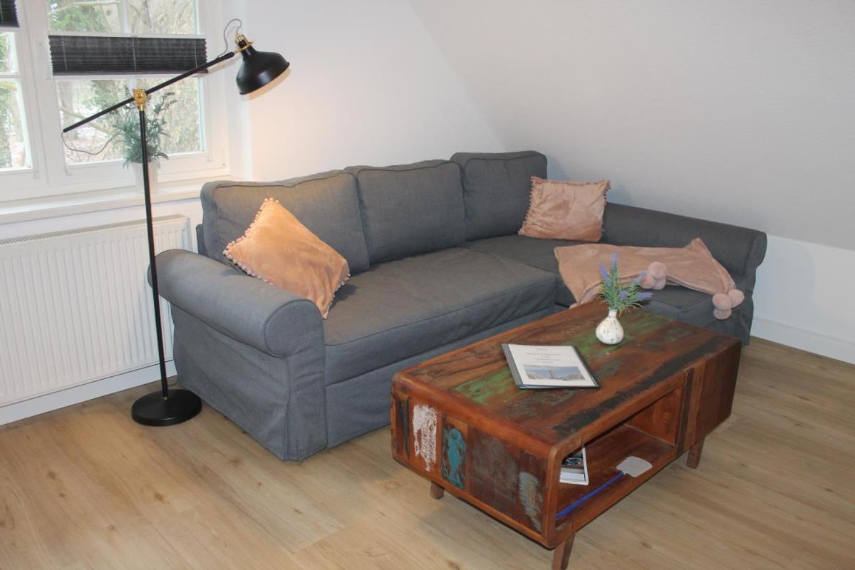 Ferienwohnung Lasse In Wieck Bagian luar foto